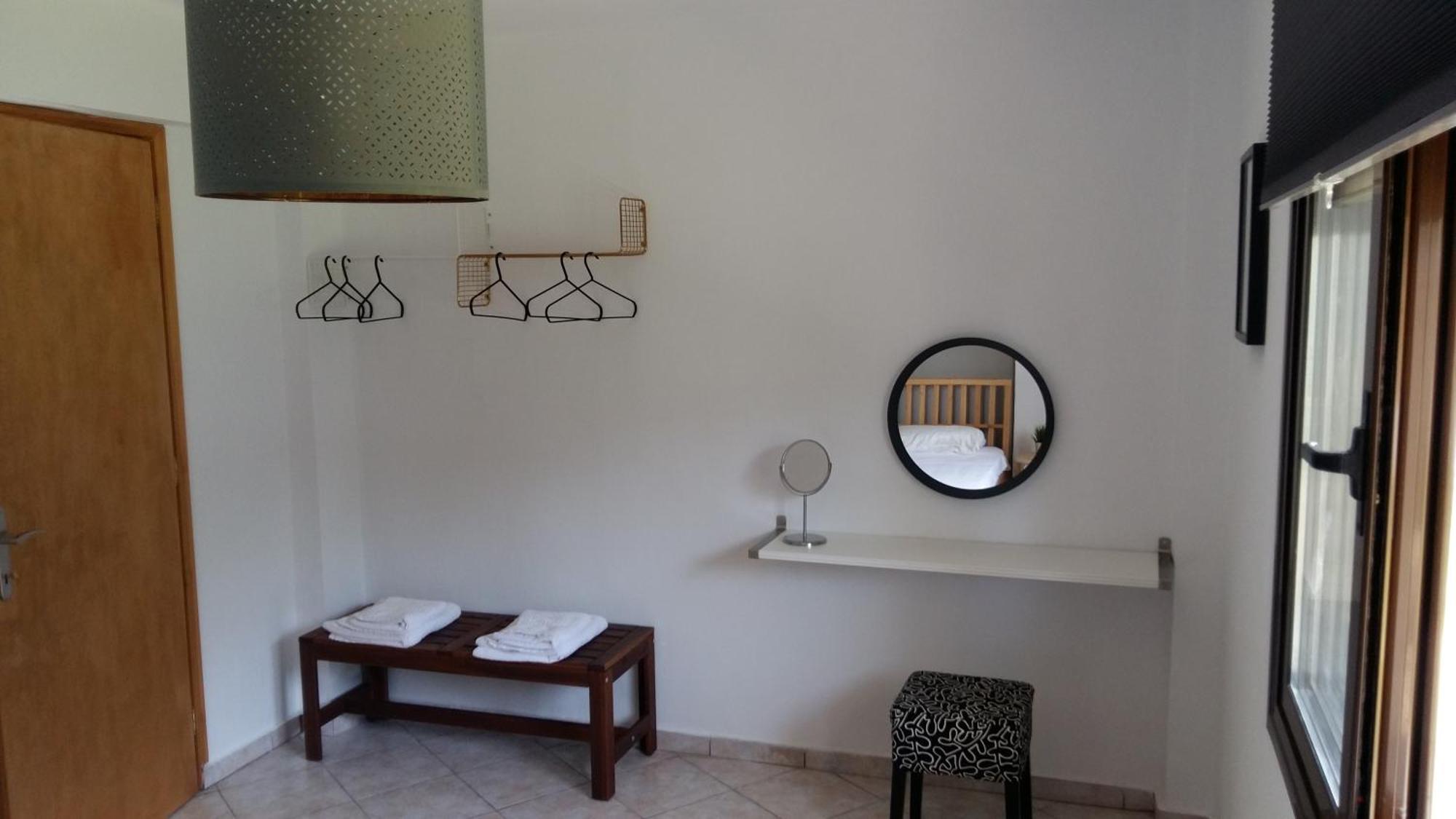 Simplicity At Iris Accommodation Psakoudia Ngoại thất bức ảnh