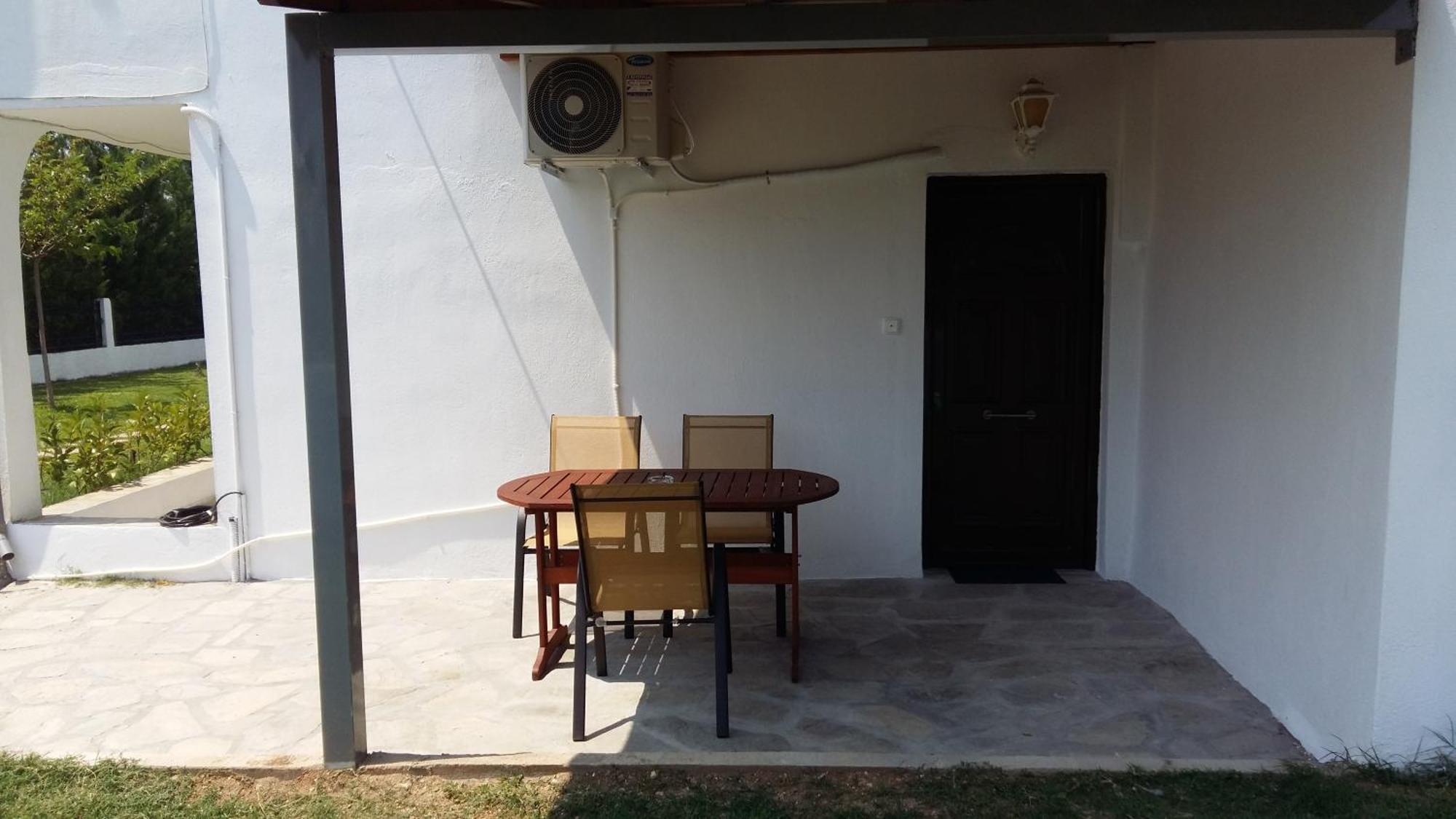 Simplicity At Iris Accommodation Psakoudia Ngoại thất bức ảnh